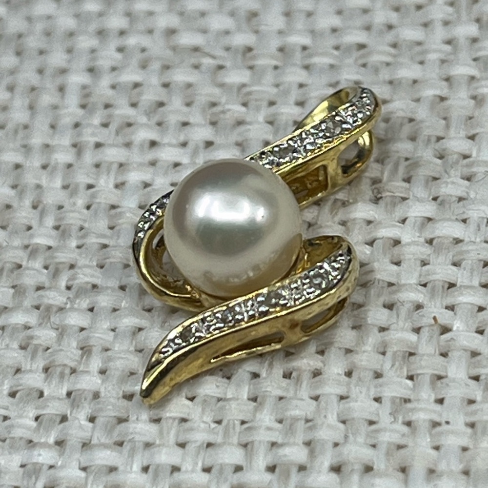 ✨ Vintage 14K Gold Akoya Pearl Pendant – 585 CSL Estate Jewelry - Picture 3 of 14